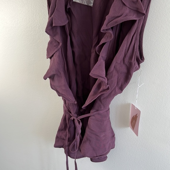 New Forever 21 Plunge Neck Wrap Blouse with Ruffle Detail - Picture 3 of 6